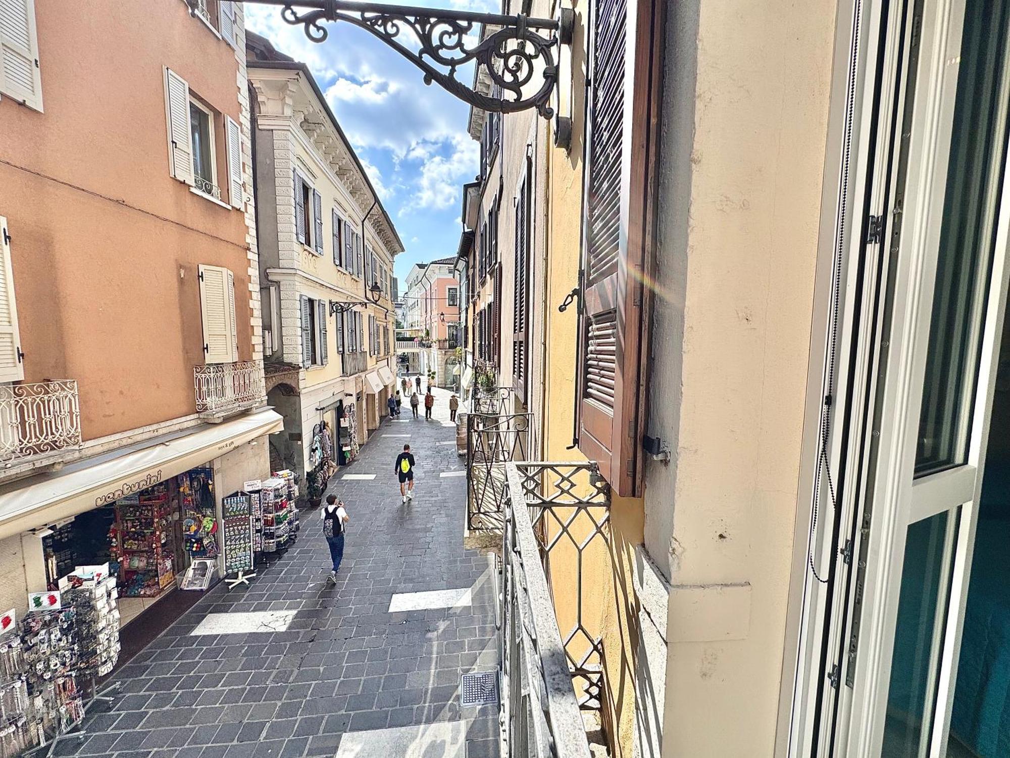 Casa La Margherita Desenzano del Garda Exterior foto